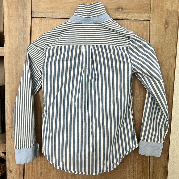 💚BUY 3 for $15💚 💚Cat&Jack Girl's Size M Blue striped Cotton Button-Up Shirt 7/8 - Picture 3 of 5